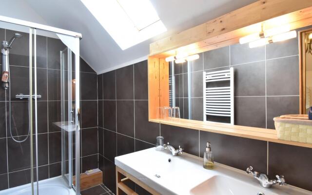 Tasteful Holiday Home in Sormery With Swimming Pool