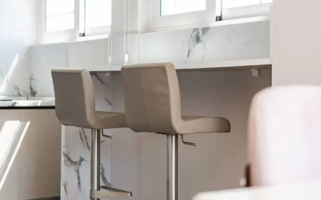 Rooftop Apartment With Private Pool