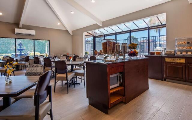 Best Western Plus Executive Inn