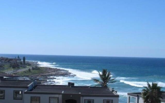 Laguna La Crete Beach Apartment 206