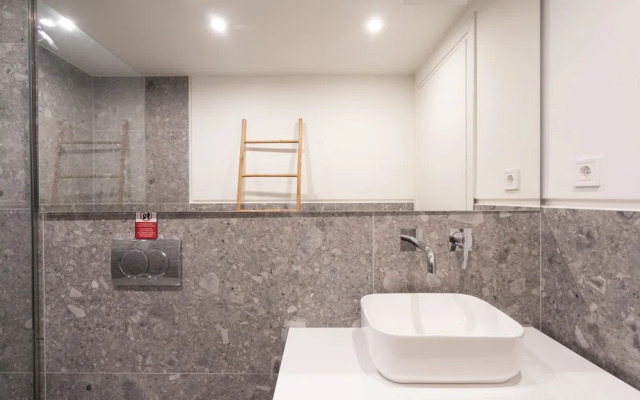 LIV Athinum 1 - Luxury Apartment 3A