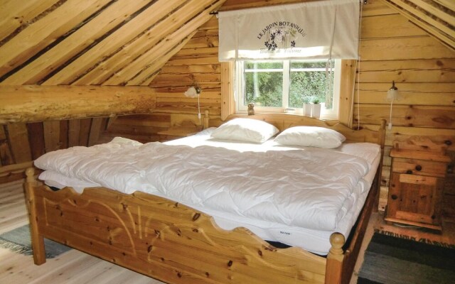 Amazing Home in Huskvarna With Jacuzzi, Sauna and Wifi