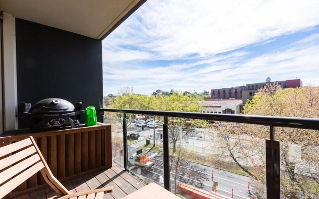 YUKI, 1BDR Melbourne Apartment