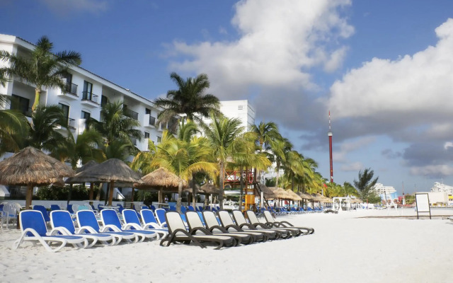 The Royal Cancun All Suites Resort