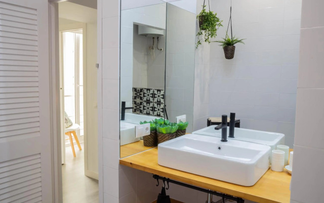 SANTA CRUZ, 1 min Catedral