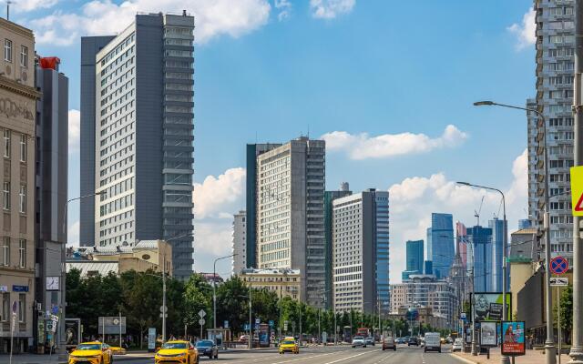 Smart Host on Novy Arbat Street 15
