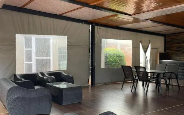 Zinzanathi Guesthouse