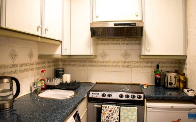 Bright and Cosy Home Near Haymarket