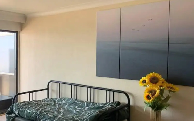 Stunning 1-bed Apartment in Oostende Beach-view