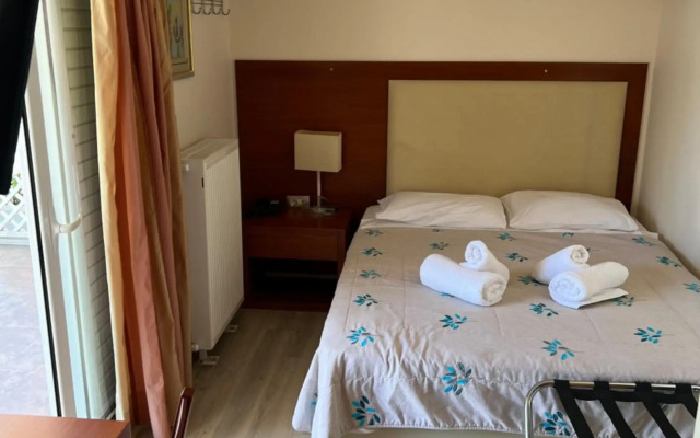 Frini Hotel