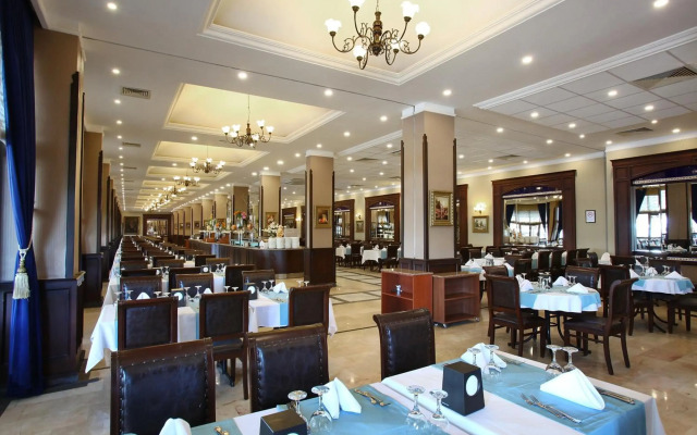 Cactus Club Yalı & Resort