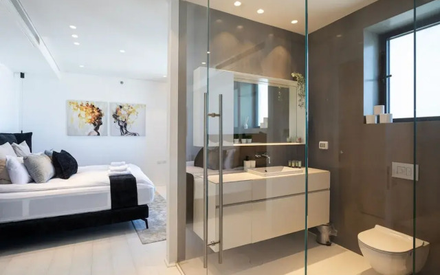 YalaRent sea breeze penthouse