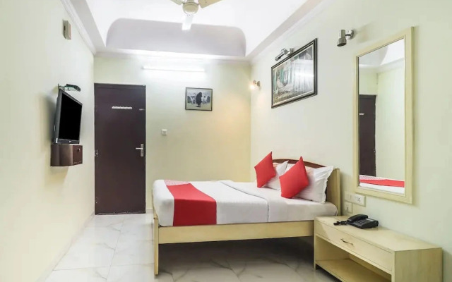 Om Hotel by OYO Rooms