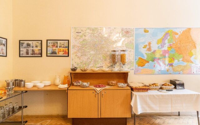 Hostel Dakura