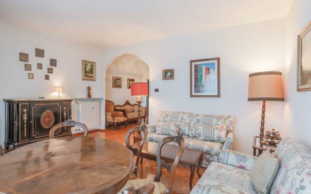 Antoni 8 The House of Novel