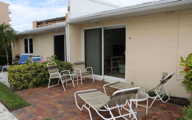 Jamaica Royale - 006 - 1 Br Condo