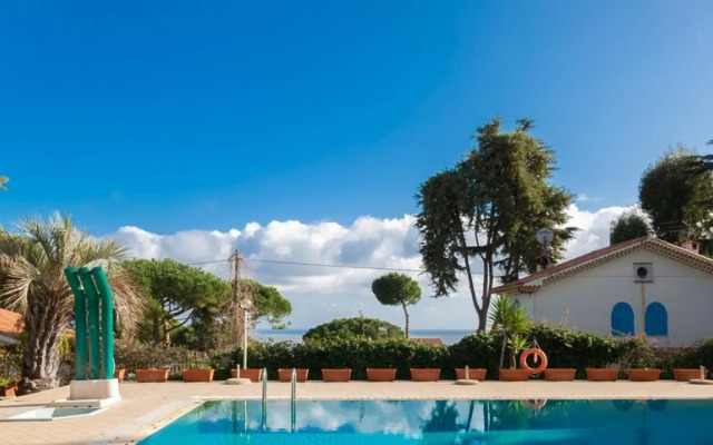 I Giardini del Sole con Piscina by Wonderful Italy