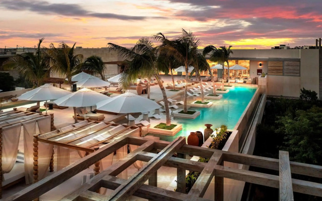 Motto by Hilton Tulum