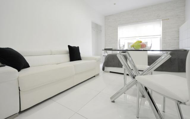 Lincoln Road Apartments