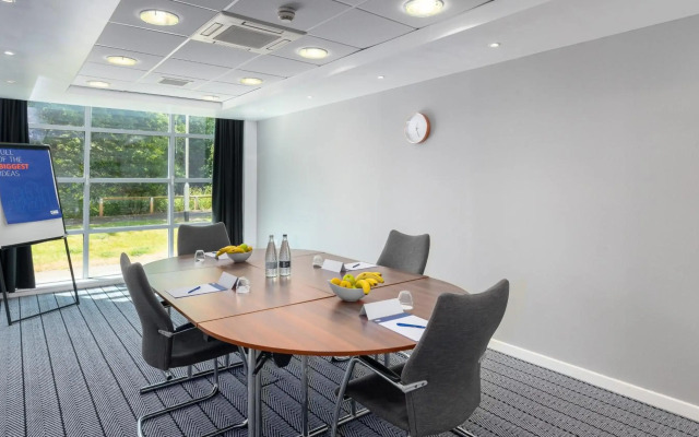 Holiday Inn Express Leigh - Sports Village by IHG