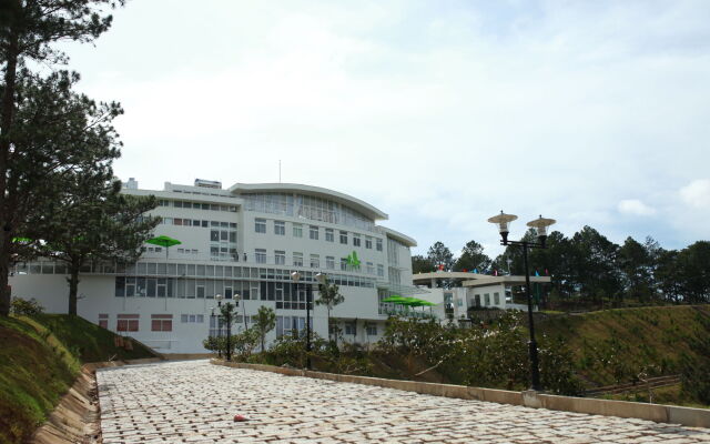 Thuy Hoang Nguyen Hotel Resort & Spa