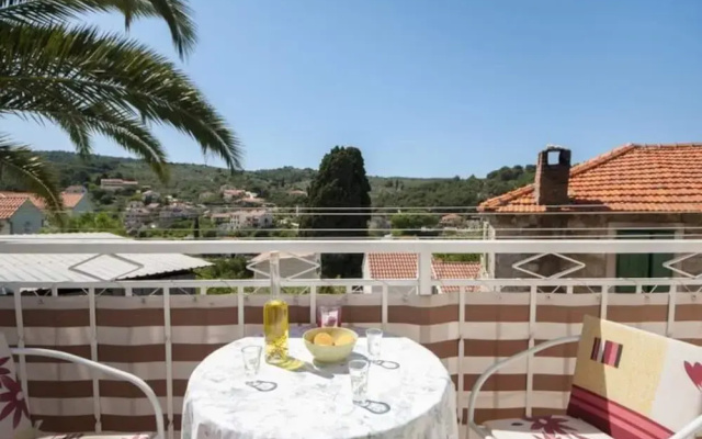 Apartments Mira - One Bedroom Apartment With Balcony