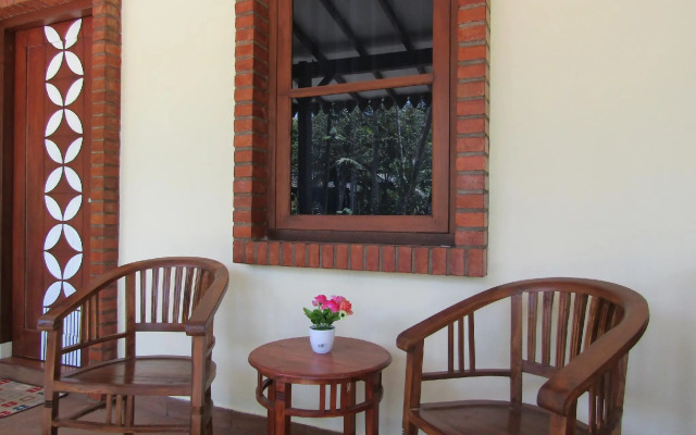 Nia Maretta House Syariah