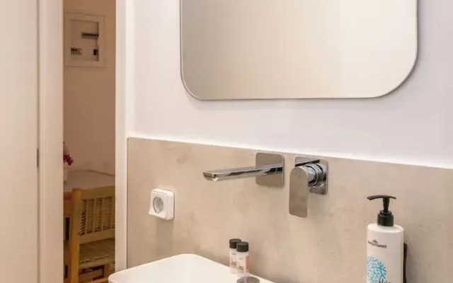 Blu Dot Tinos by TinosHost