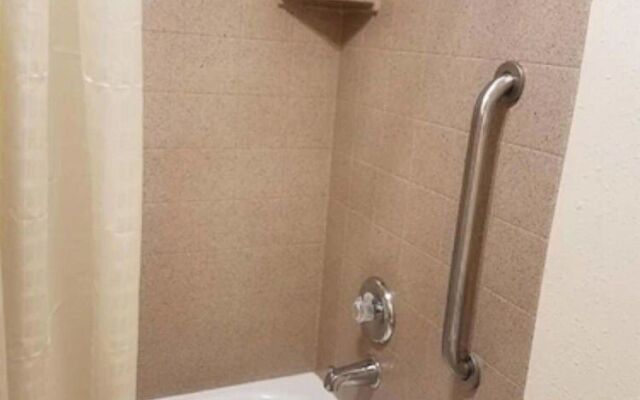 FairBridge Hotel & Conference Center Yakima