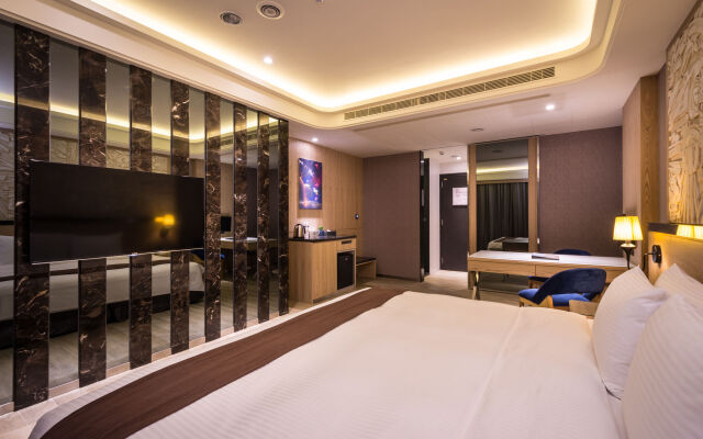 Guide Hotel Taichung ZiYou