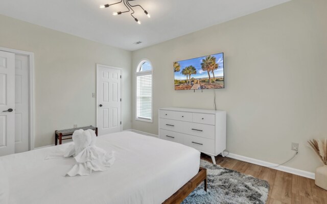 Savannah Shores