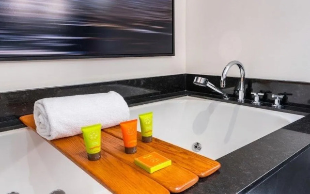 20th Street Condo #90396