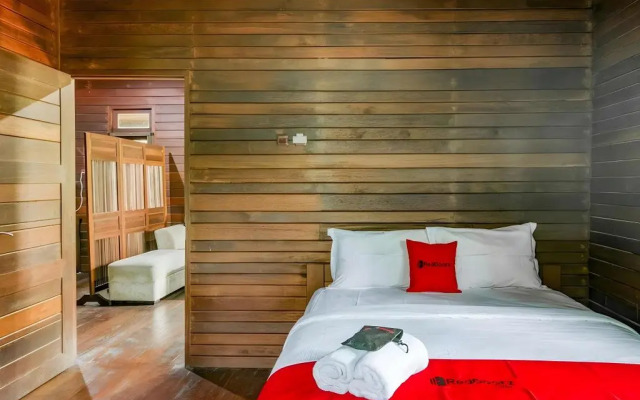 RedDoorz Resort @ Taman Wisata Mangrove