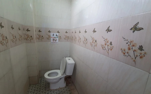 Reddoorz @ Homestay Gayatri