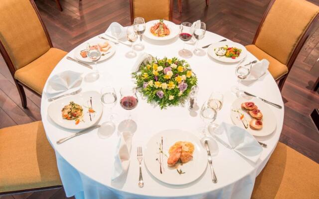 Crystal Palace Boutique Hotel