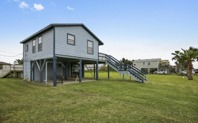 Surf N Swim - 2 Br Home