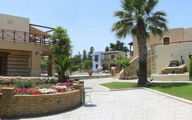 Villa Platanias