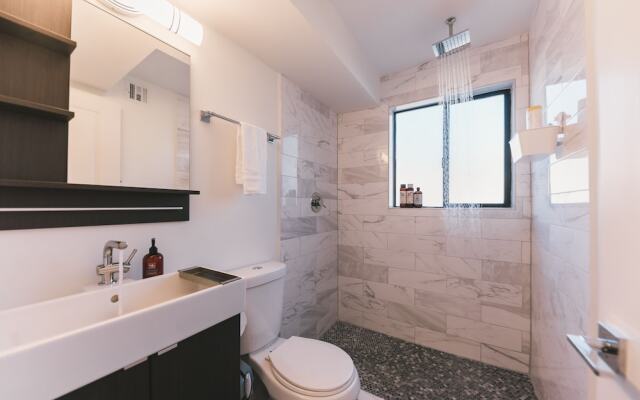 WanderJaunt Apts near Roosevelt Row