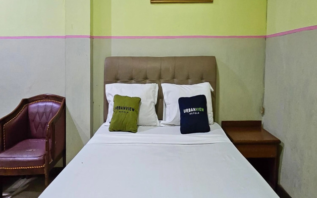 OYO 2057 Hotel Kharisma