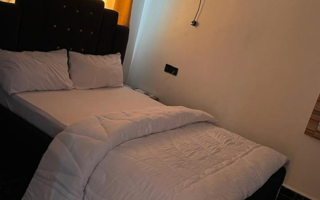 J Clay Hotels And Suites