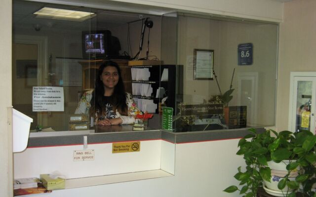 Handys Extended Stay Suites