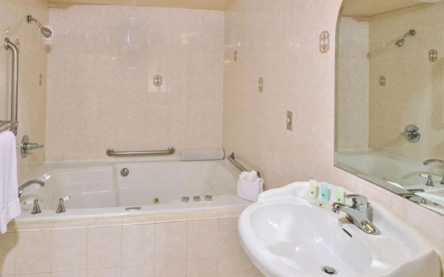 Quality Inn And Suites Walnut