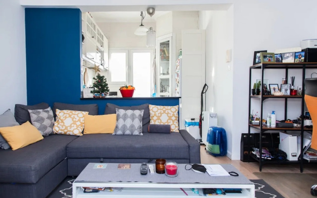 Cozy apt in Central Athens with view