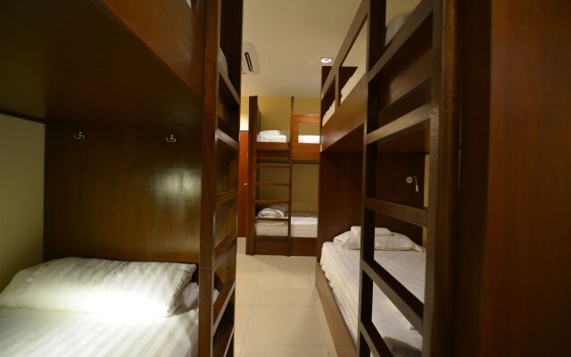 Sri Packers Hotel - KLIA