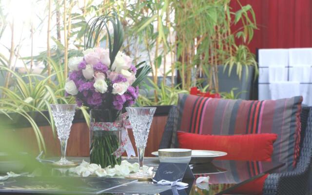 Theory9 Premium Service Apartments Bandra