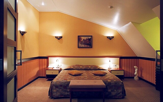 ZS Club Hotel