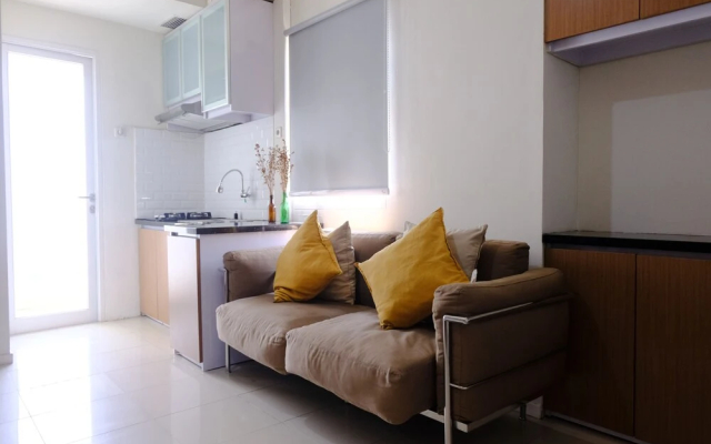 Modern Look 2Br At Apartment Parahyangan Residence