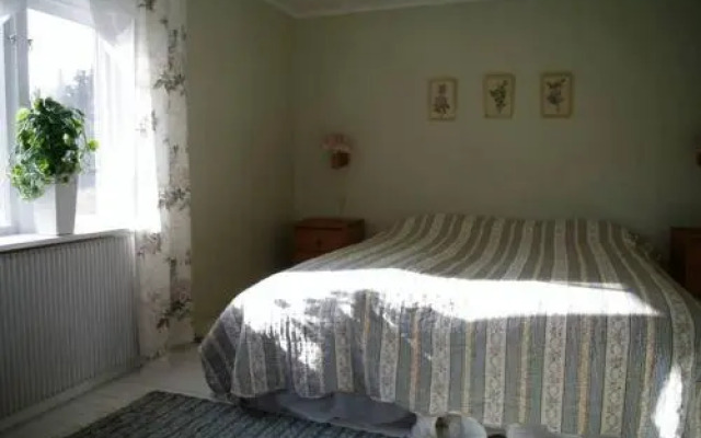 Olstorp Gård Bed & Breakfast