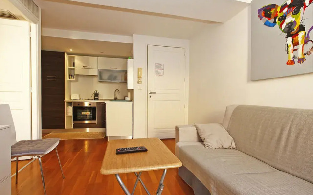 Apartment Mistral