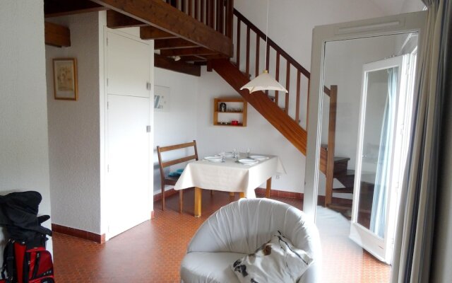 House With 2 Bedrooms in Ploemel, With Enclosed Garden and Wifi